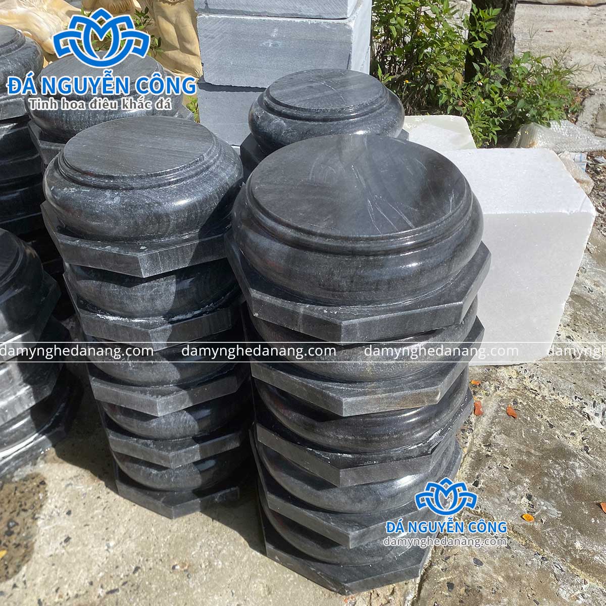 Tảng đá kê chân cột gỗ xanh đen cao 15 tảng đá kê chân cột gỗ xanh đen cao 15