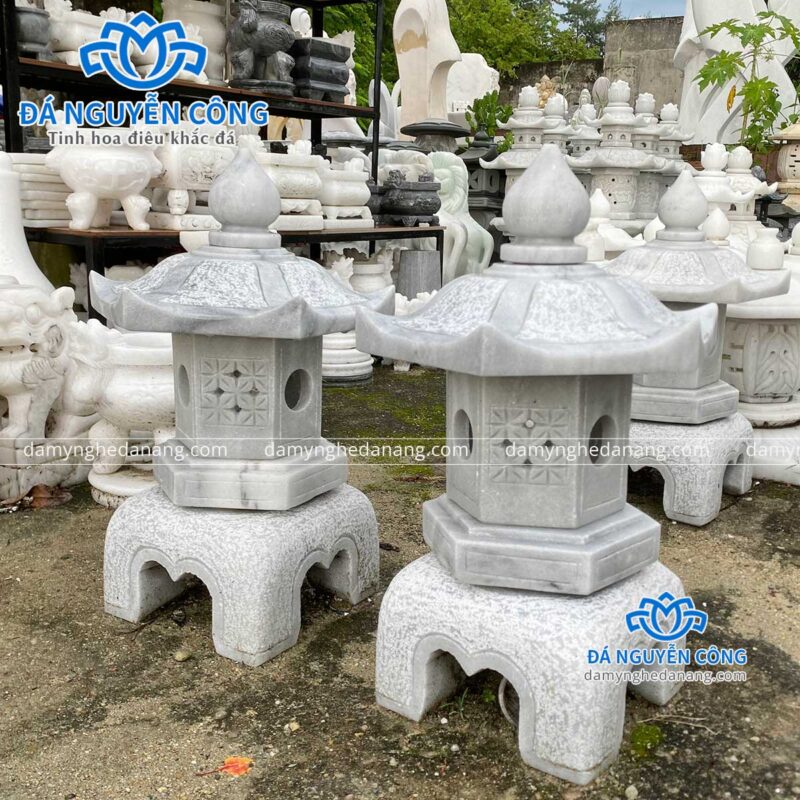 đèn đá sân vườn bằng đá cẩm thạch xám cao 45