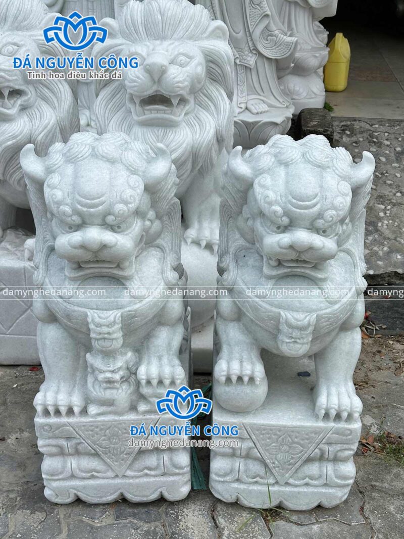 tượng kỳ lân đá cẩm thạch cao 80